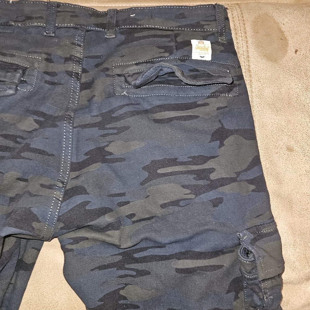 Superdry Camo Cargo Pants - Picture 8 of 11